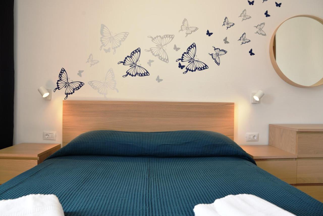 Apartments Palma & Pino Cres Luaran gambar
