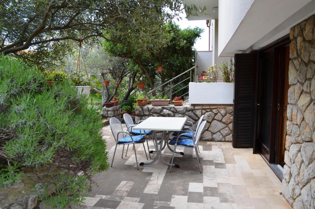 Apartments Palma & Pino Cres Luaran gambar