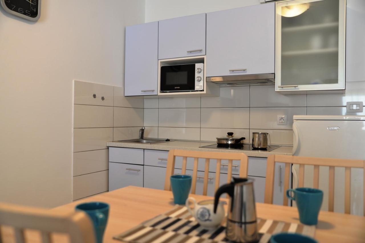 Apartments Palma & Pino Cres Luaran gambar