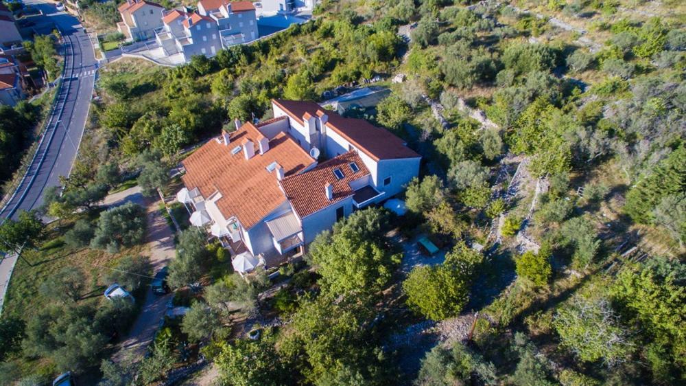 Apartments Palma & Pino Cres Luaran gambar