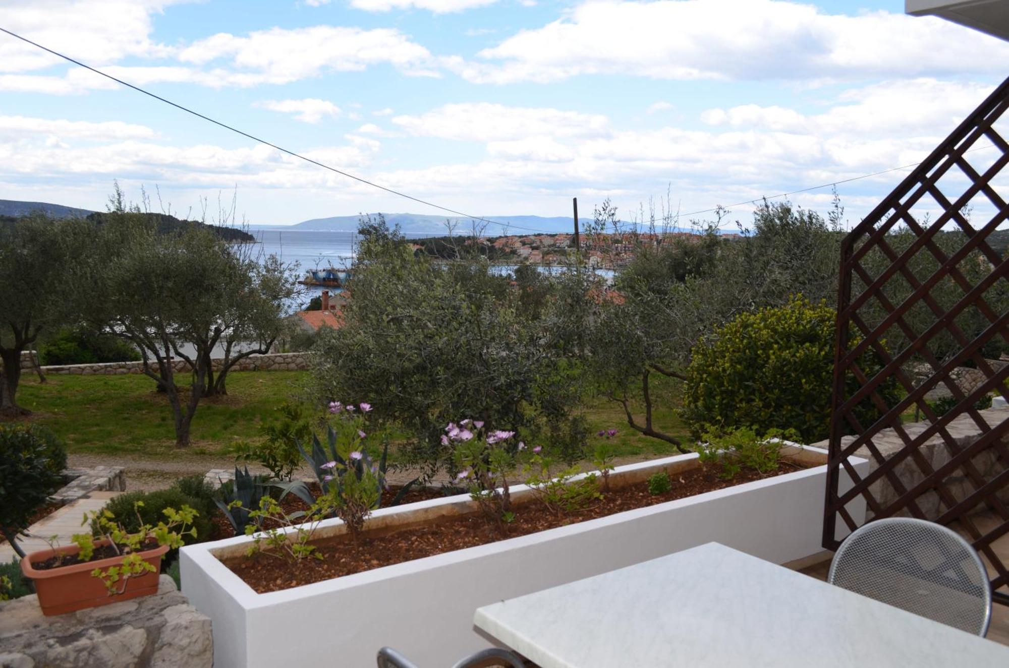 Apartments Palma & Pino Cres Bilik gambar