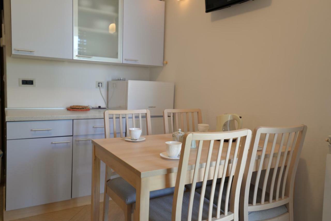 Apartments Palma & Pino Cres Luaran gambar